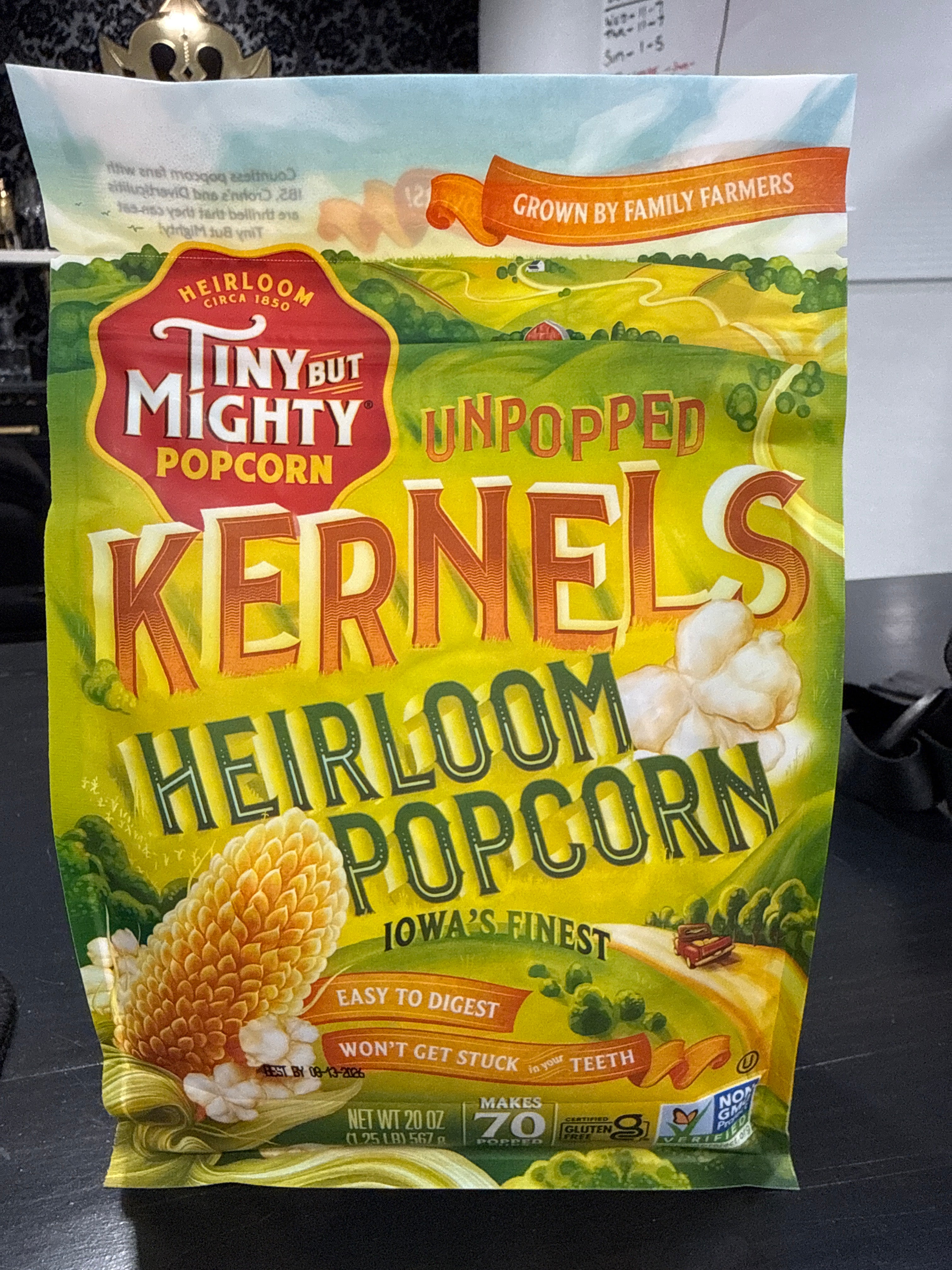 Tiny but might popcorn kernels