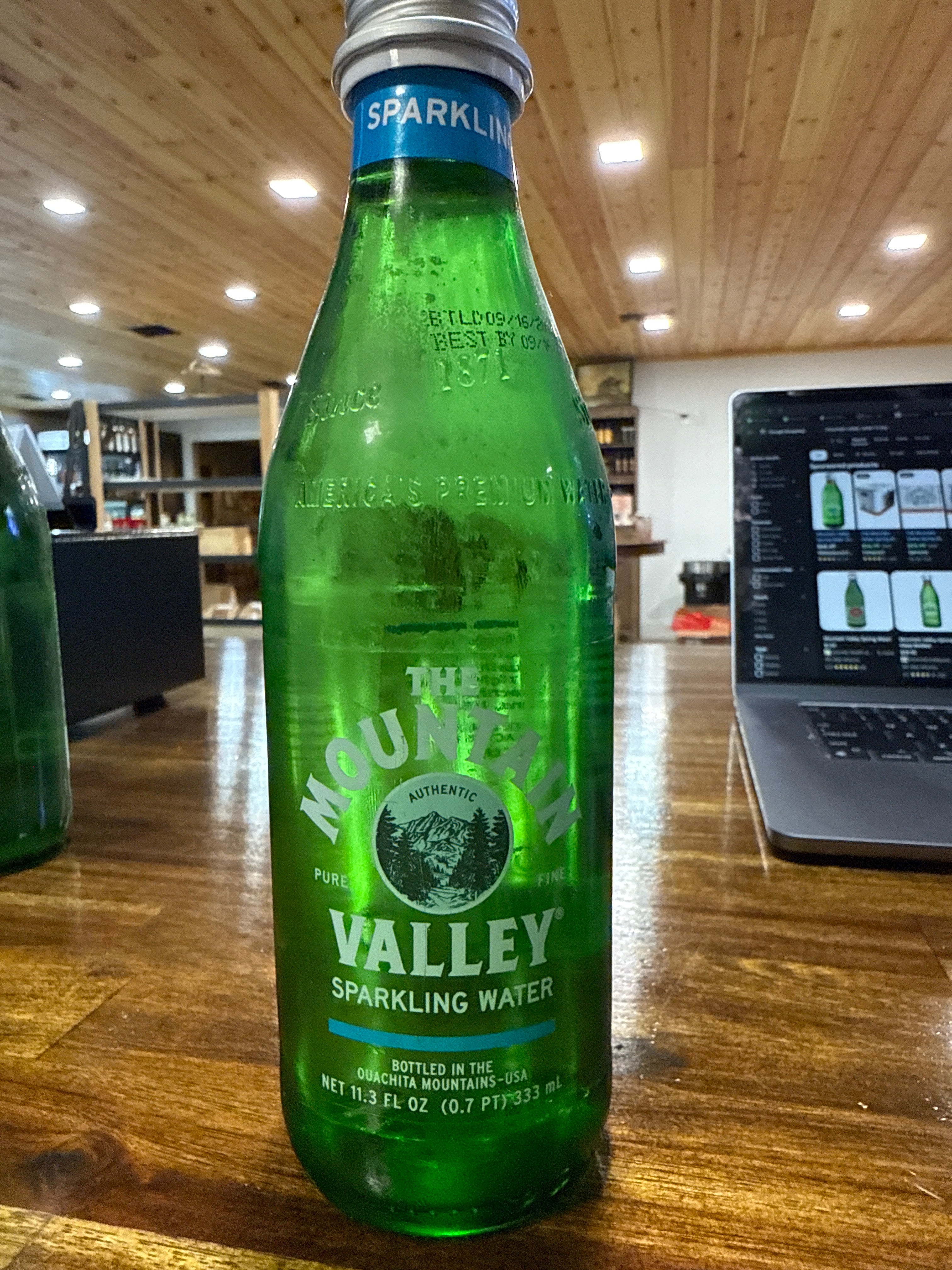 Mountain Valley sparkling water 11.3oz ￼